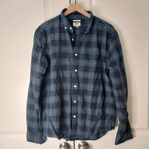 Old Navy Men's Long Sleeve Button Shirt Slim Fit